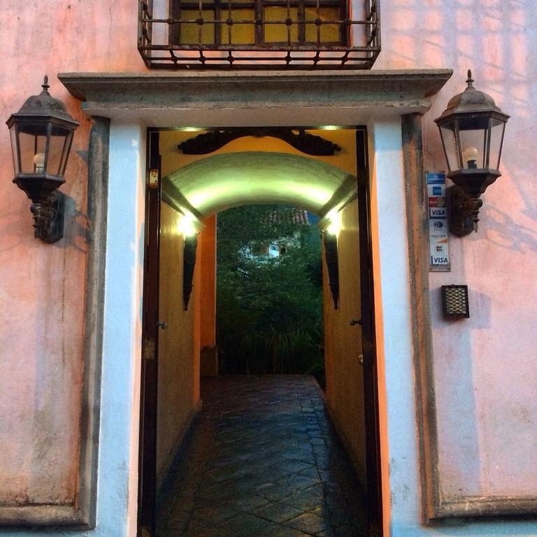 コパン La Casa Rosada Bed & Breakfast エクステリア 写真