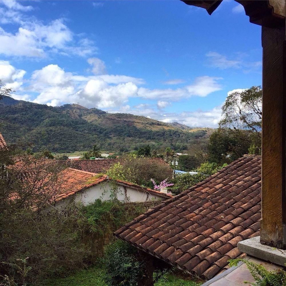 コパン La Casa Rosada Bed & Breakfast エクステリア 写真